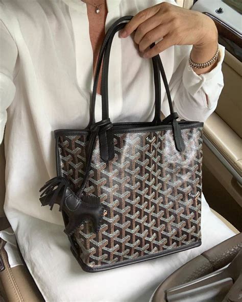 goyard paris price 2019|Goyard artois pm price 2024.